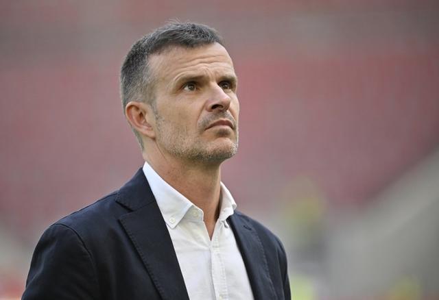 球场扩建, 扩建, 间等方式增 球场扩建, 扩建, 间等方式增