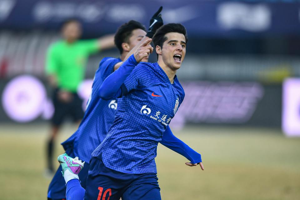 分钟, ue, 亚冠新军