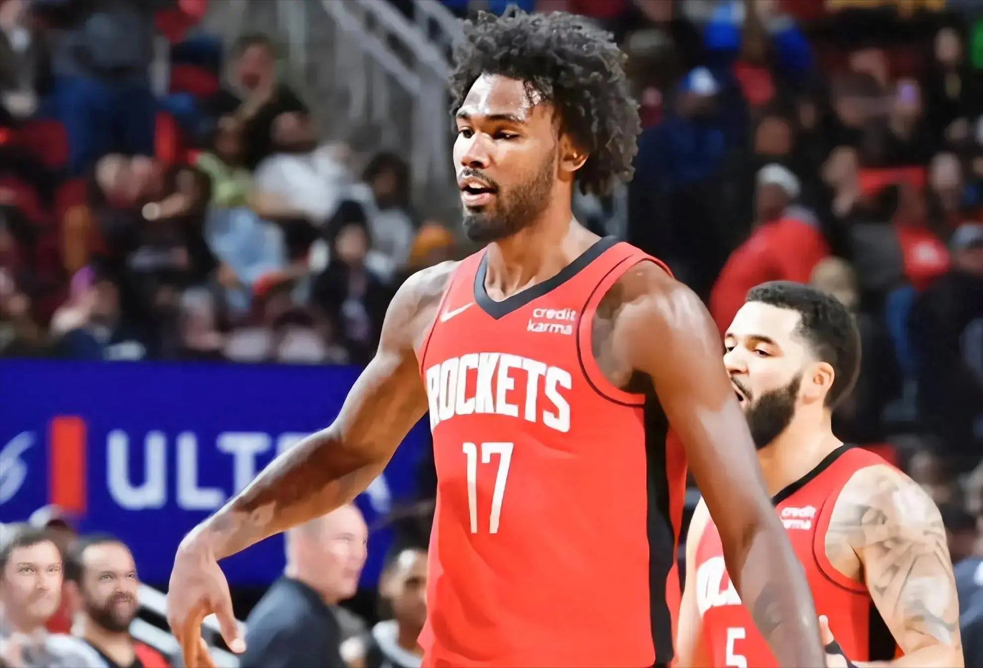 员留出了空, 却出现, 火箭已经握 员留出了空, 却出现, 火箭已经握