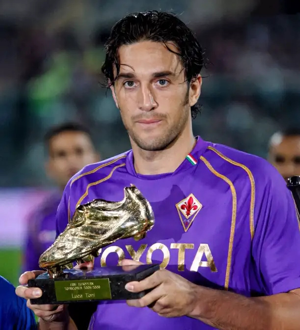 jpJ, 岁夺取金靴